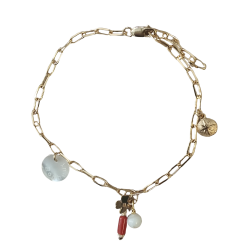 Bracelet en plaqué or avec charms